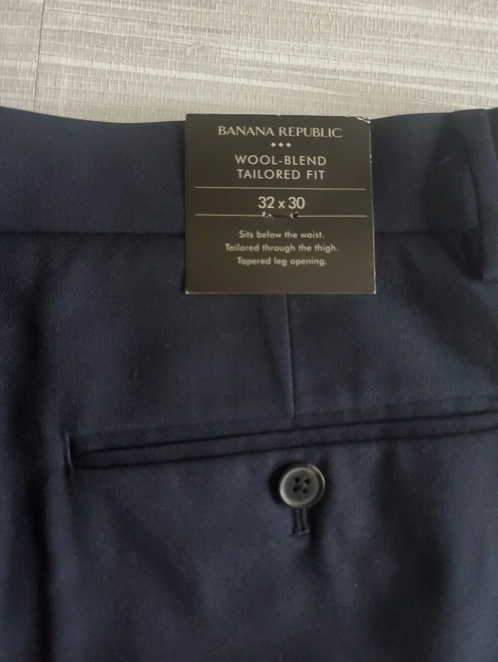 Banana Republic Tailored Fit Wool Blend Navy Blue Suit Size 32W Pants NWT $200